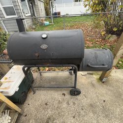 Charbroiler BBQ And Smoker
