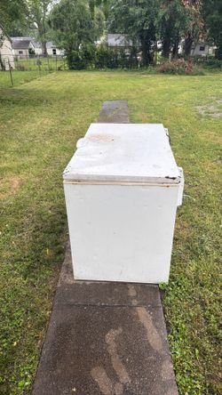 Deep freezer