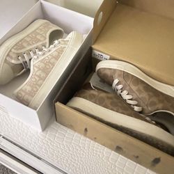 Woman Shoes