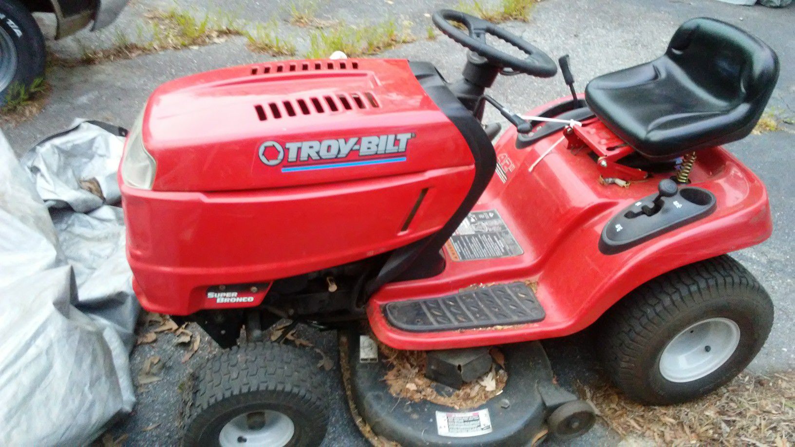 riding lawn mower Troy-Bilt 20 horsepower Kohler excellent condition "" but will not start"" purchase new lawn mower