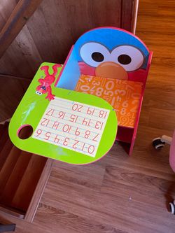 Kids desk