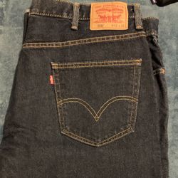 501 Levi’s 42X32 