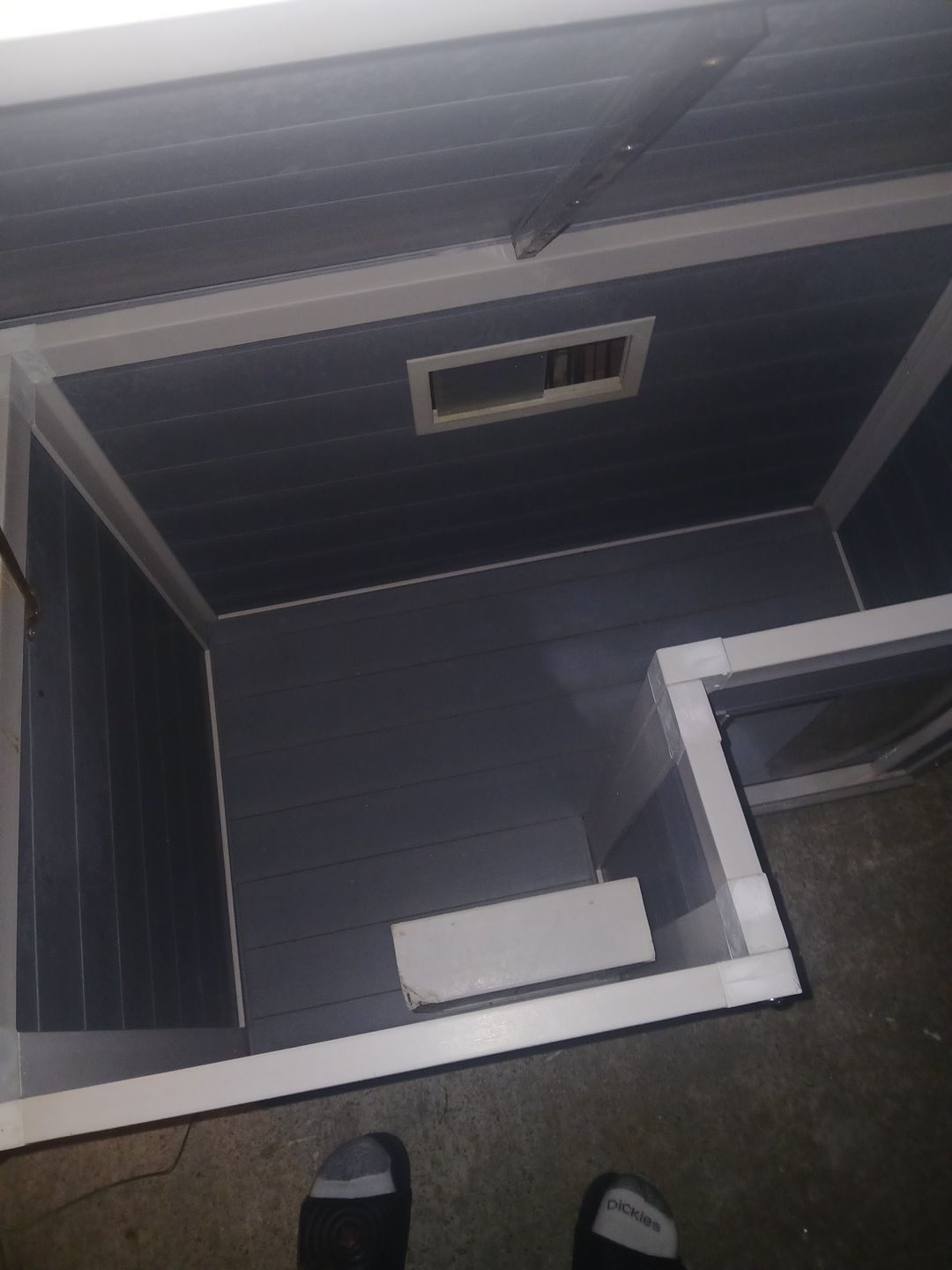 Dog house