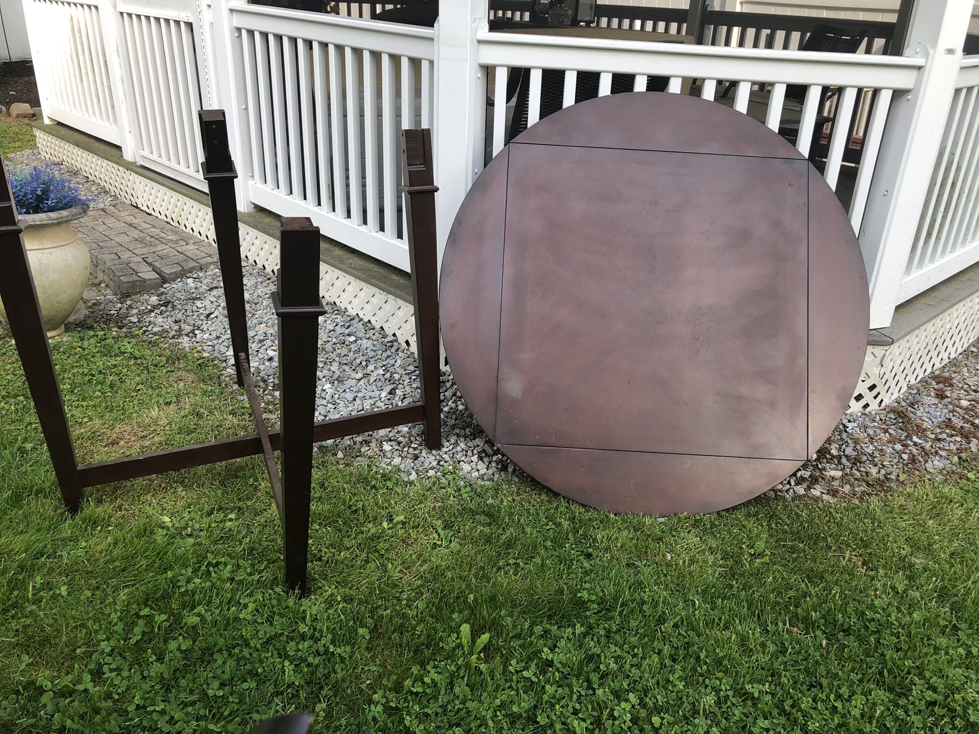Cafe Table And Chairs