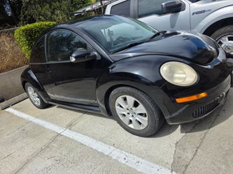 2009 VW New Beetle