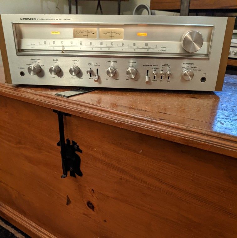 Pioneer Receiver 650