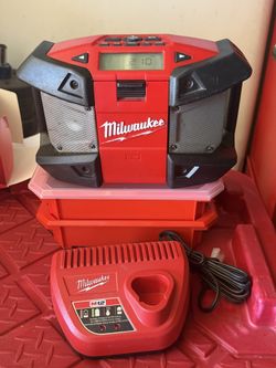 M12 Milwaukee Radio With Aux No Bluetooth, Charger Included’ No Battery 