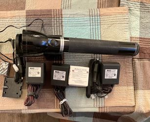Mag light Charger