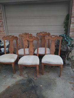Set of 5 Ornate Wood Dining Chairs