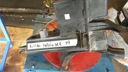 14 nissan pathfinder windshield wiper bottle only