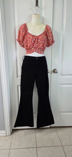 Woman's HIGH-RISE FLARE SOFT STRETCH JEANS