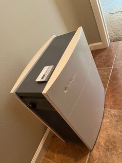 Blueair Model 403 Air Purifier HEPA Silent System