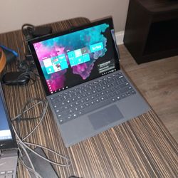 Surface Pro 6 With Keyboard