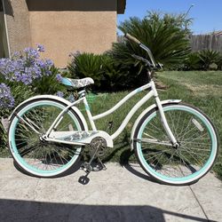 Huffy Cranbrook Womens 26" Cruiser Bicycle