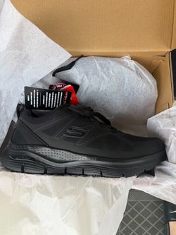Sketchers men work shoes