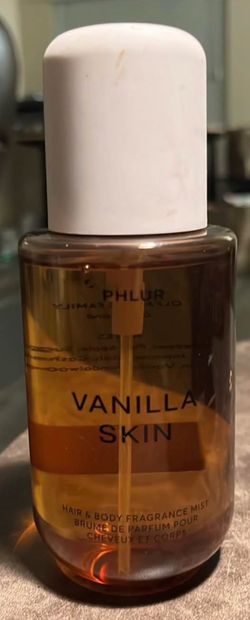 Phlur vanilla skin