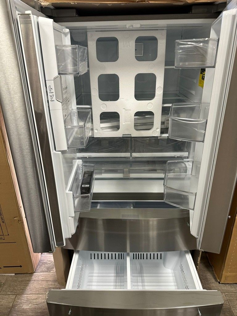 LG stainless steel French door fridge 4 doors new with 1 year warranty