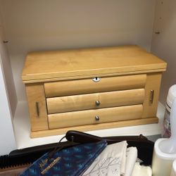 Wood Jewelry Box 