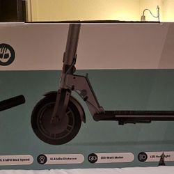 BRAND NEW Go Trax Rival Electric Scooter