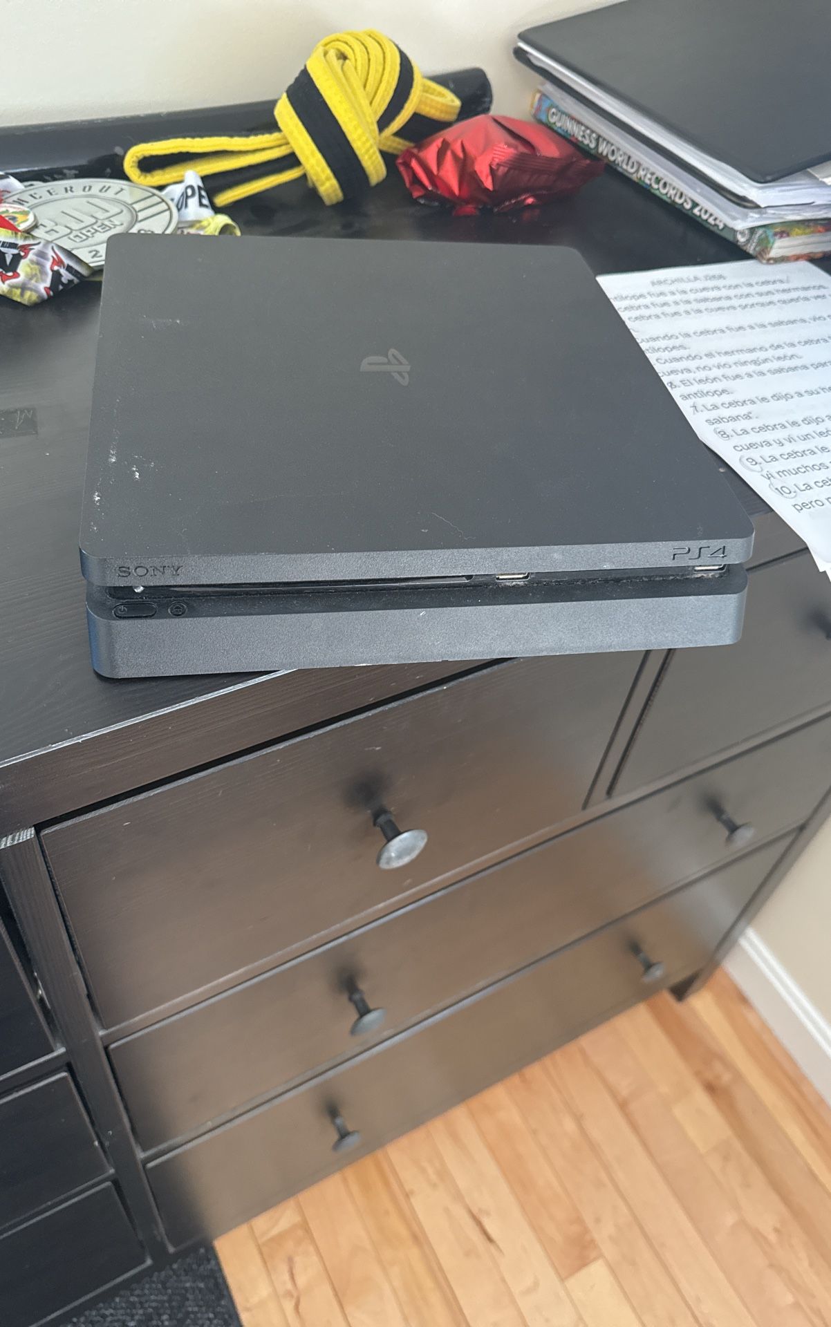 PS4