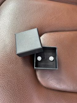 Authentic VVS1 Moissanite 0.5 ct Halo Stud Earrings With Paper and Case