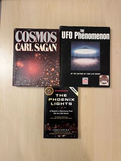 3 Vintage UFO/Space books