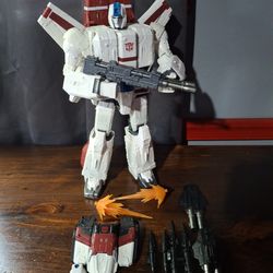 Transformers Siege Commander Class Jetfire.