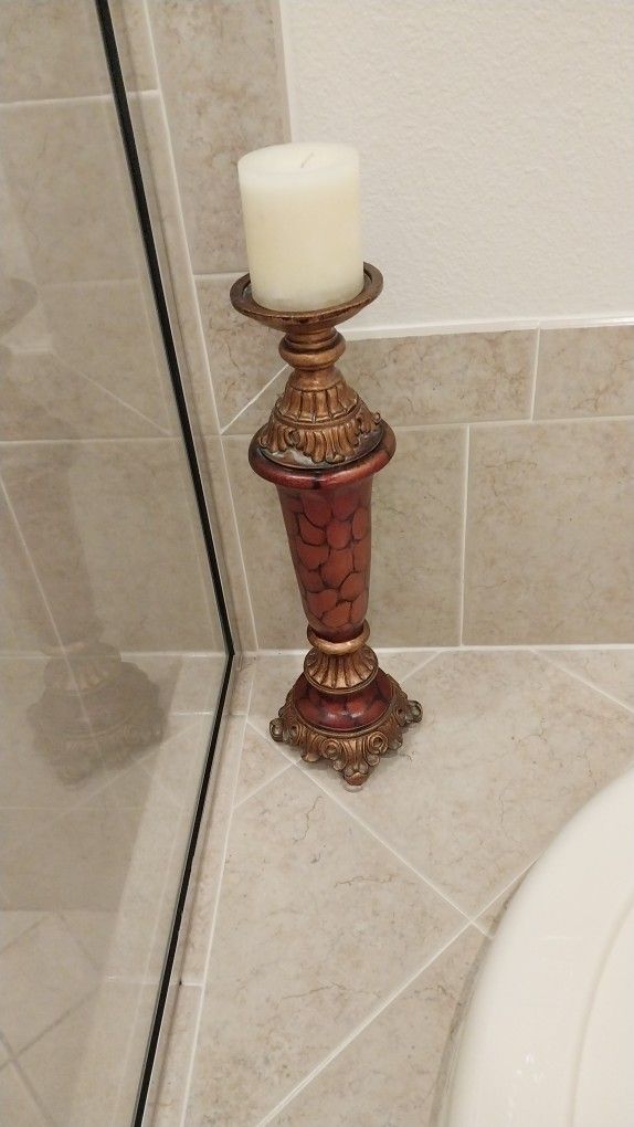 Beautiful Candle Holder And Candle