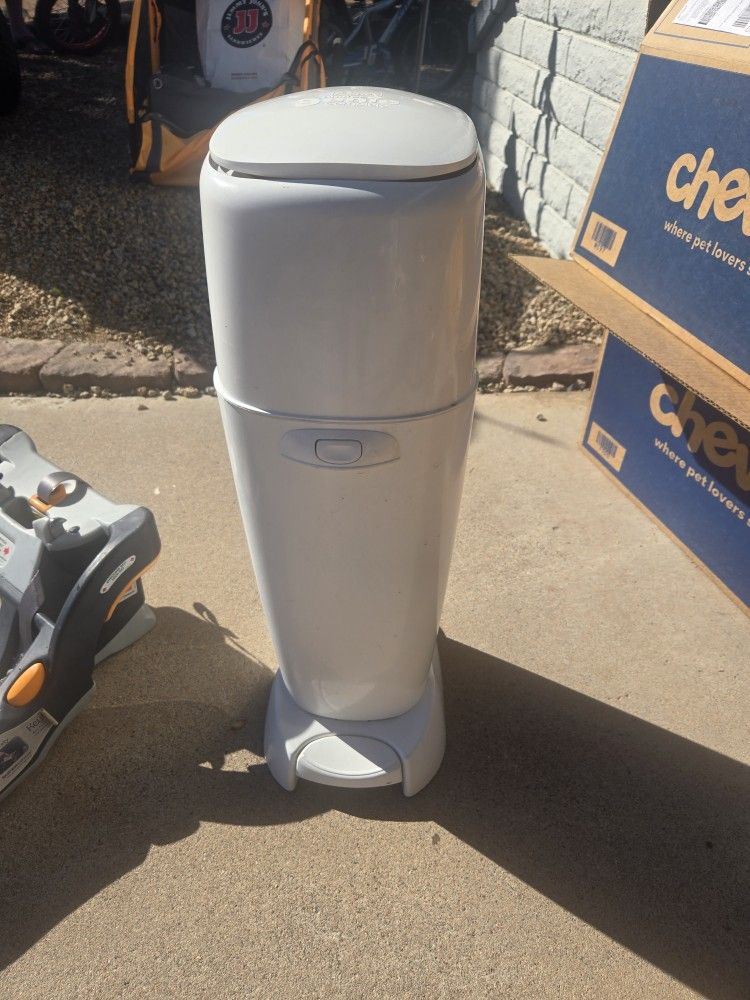 Baby Diaper Trash Can