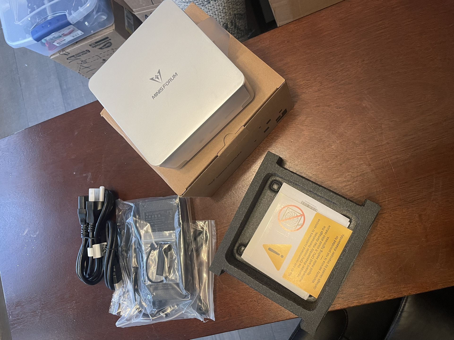 Windows 11 Pro MinisForum Intel I5 Model UN1250