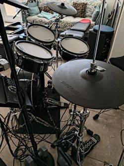 Roland VAD 307