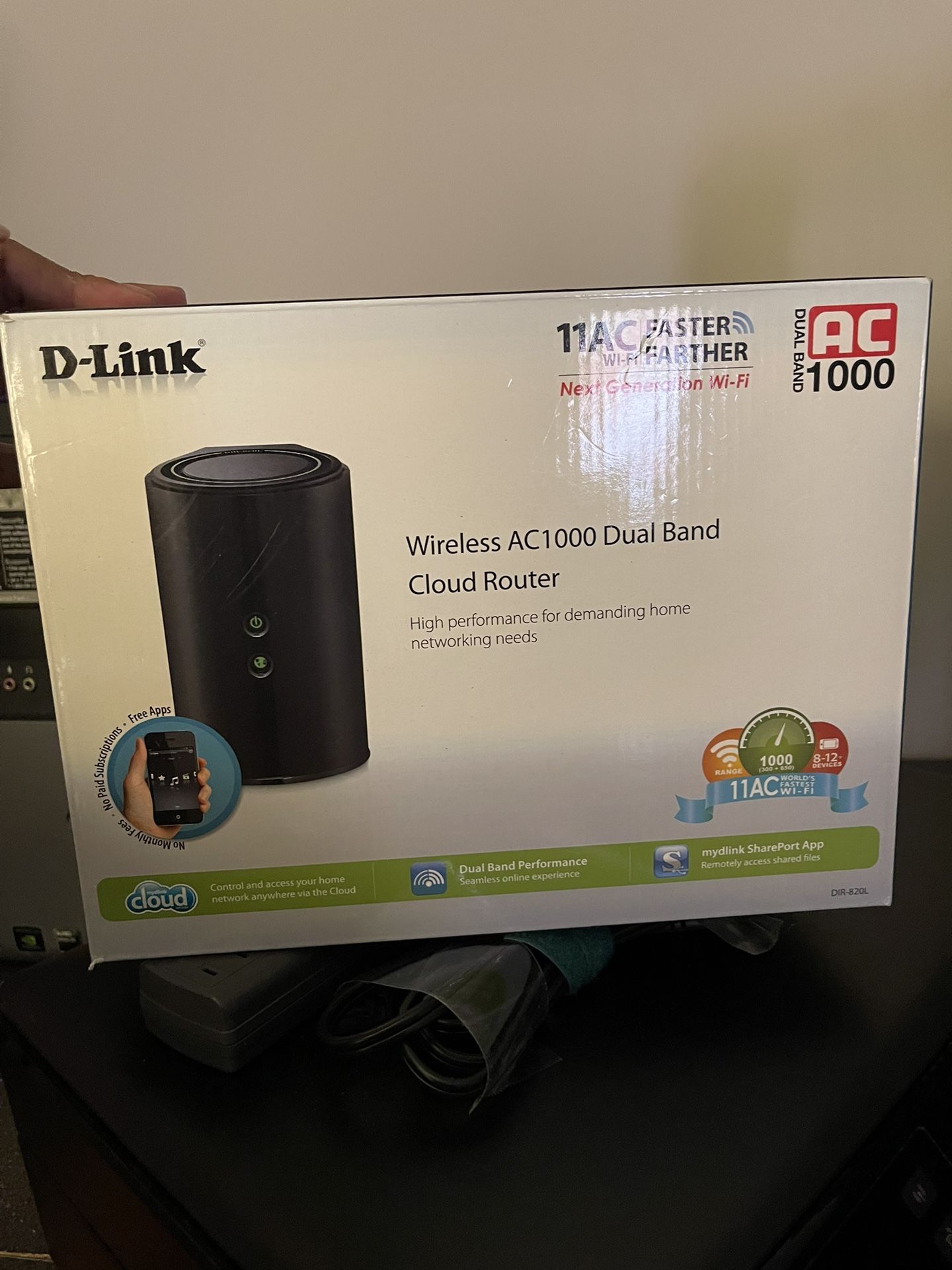 Wireless AC1000 Dual Band Cloud Router 