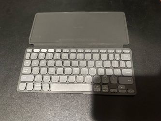 Logitech Keys 2 Go keyboard