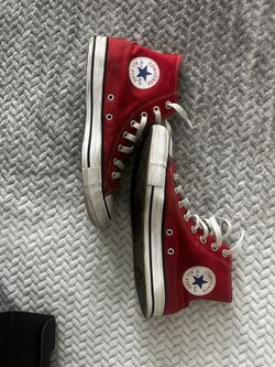 red converse (with box)