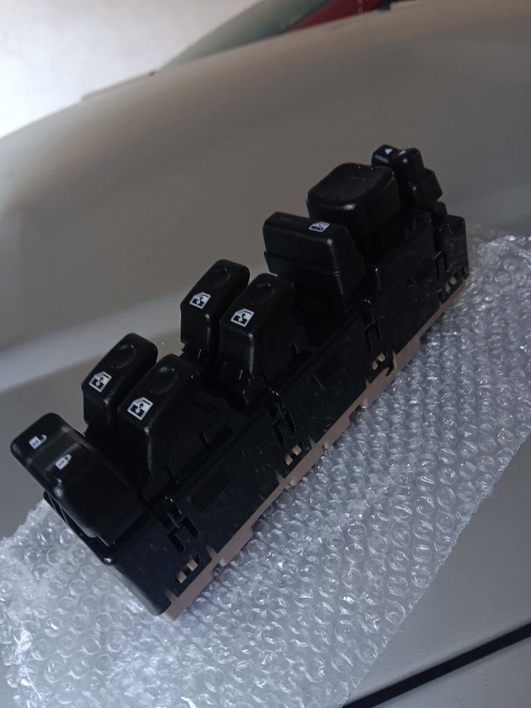 Tahoe Yukon Suburban Window Switch 