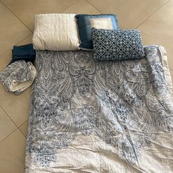 Queen Size Comforter Set 