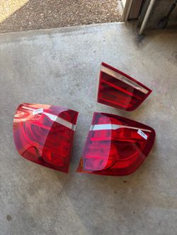 BMW 2012 x3 35i taillights