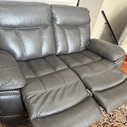 Sofa Loveseat $800