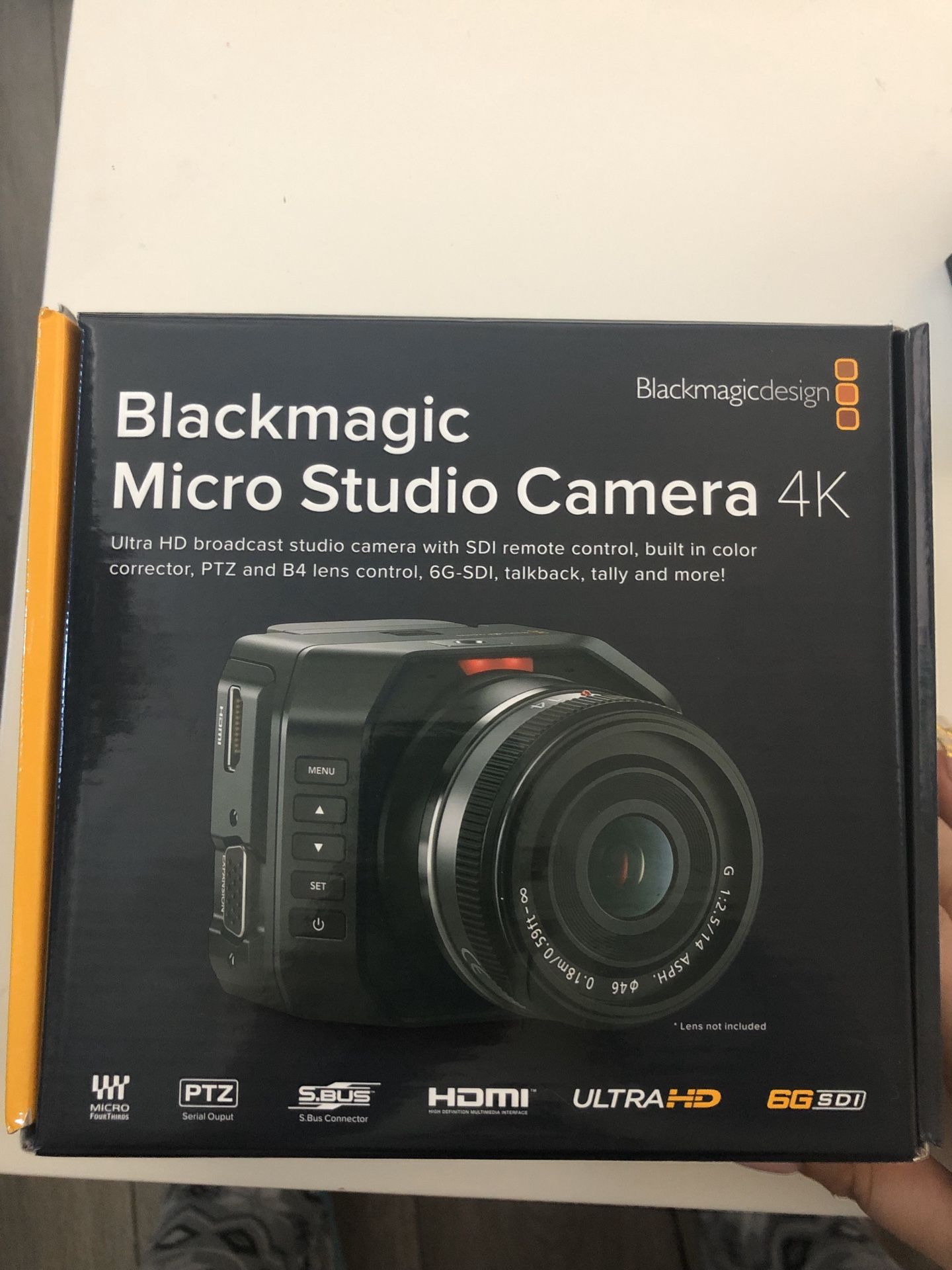 Black magic micro studio camera 4K and 7” led 4k shogun screen