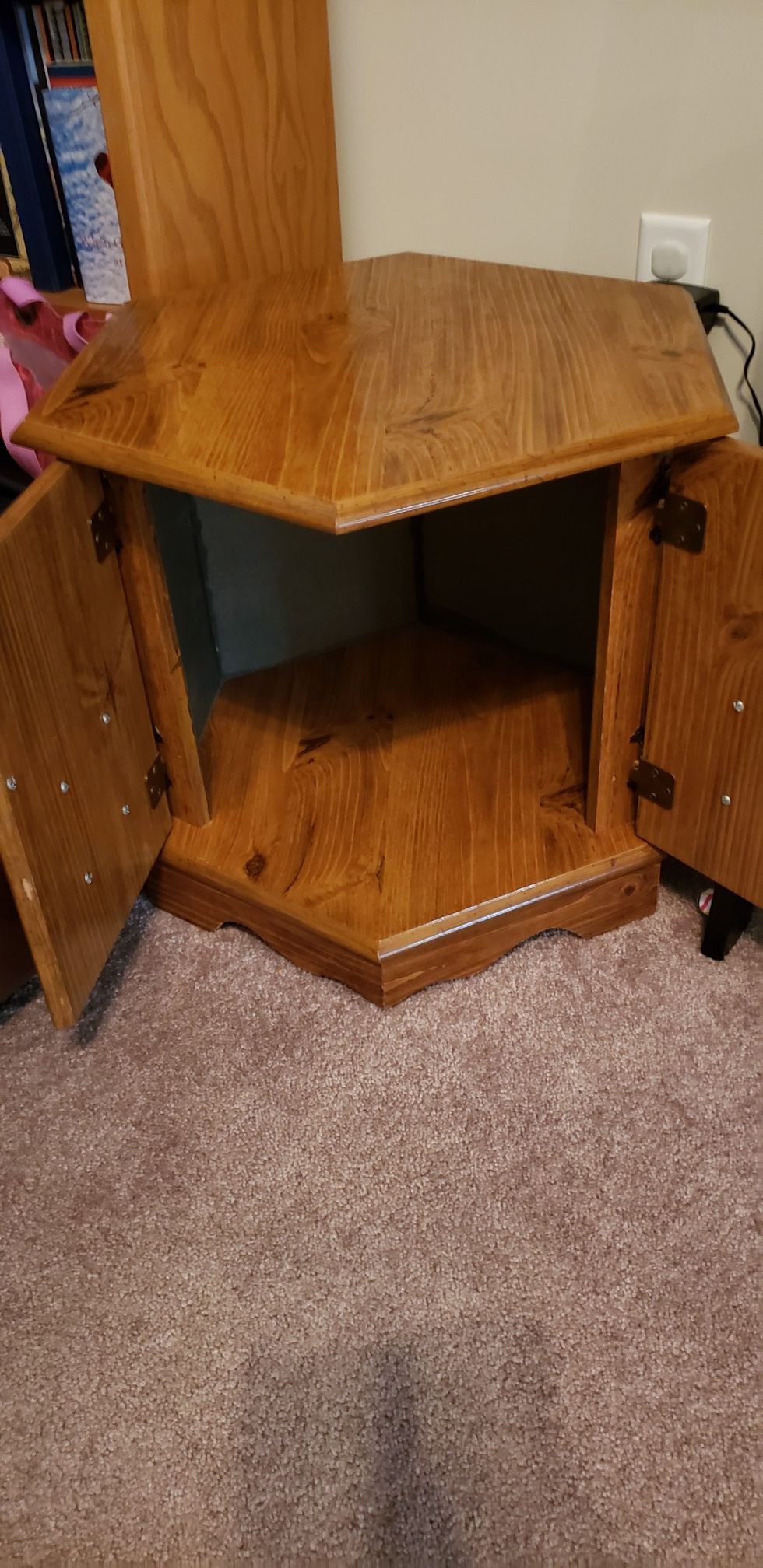 Matching entertainment center/coffee table and 2 end tables for Sale in