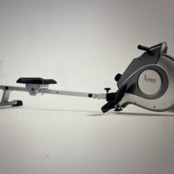 ROWING MACHINE 