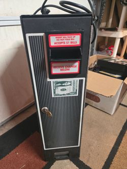 Coffee Inns Dollar Bill Changer