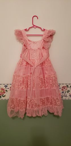GIRL'S BEAUTIFUL DRESS