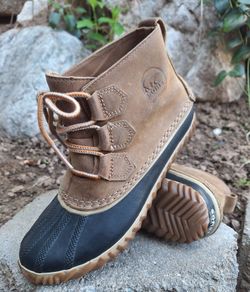 Fabulous Womens Sorel Out N About Waterproof Ankle Boots Elk Brown US-Sz 7
