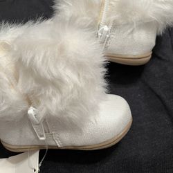NEW! Baby Furry Shoe Boots