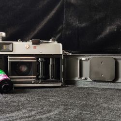 Canonet 28 SLR film camera