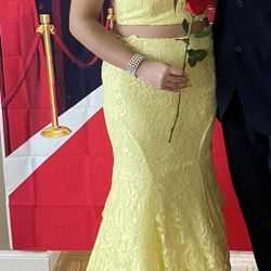 Stunning Yellow La Femme Prom dress