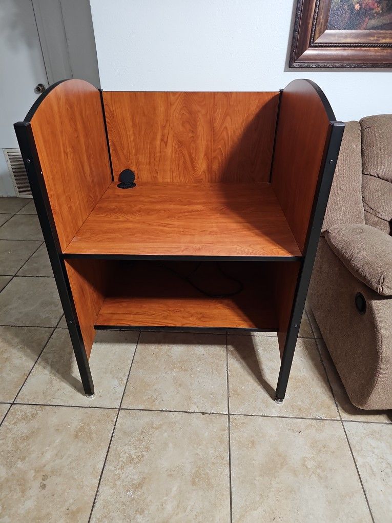 Like New Desk