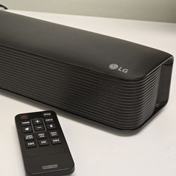 LG soundbar with remote