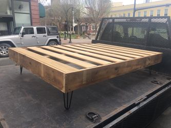 Full size platform bed
